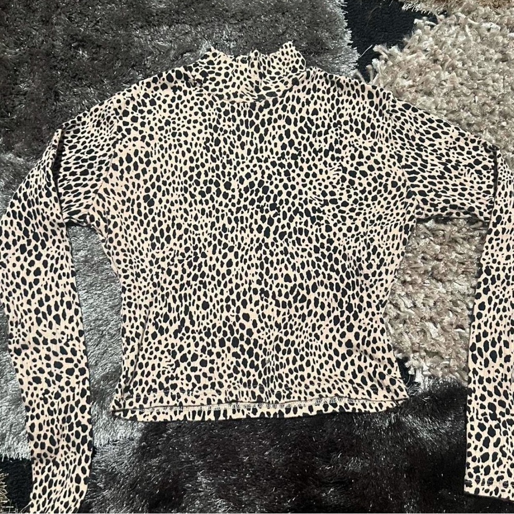 Brandy Melville Cheetah Mock Neck